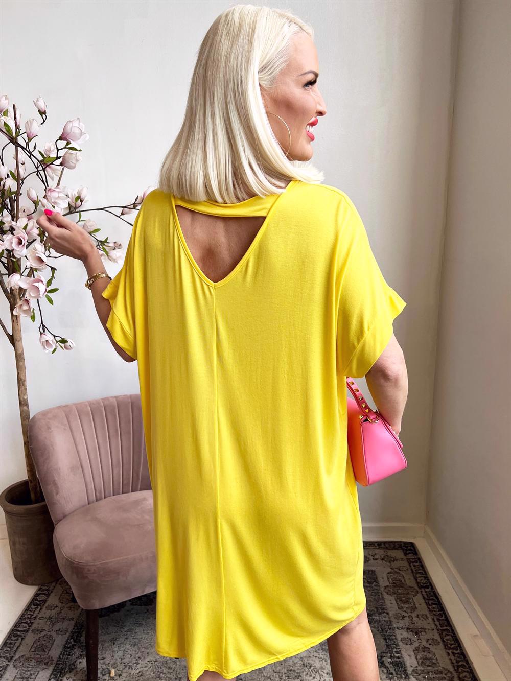 Ella Dress - Klänning med hål i ryggen